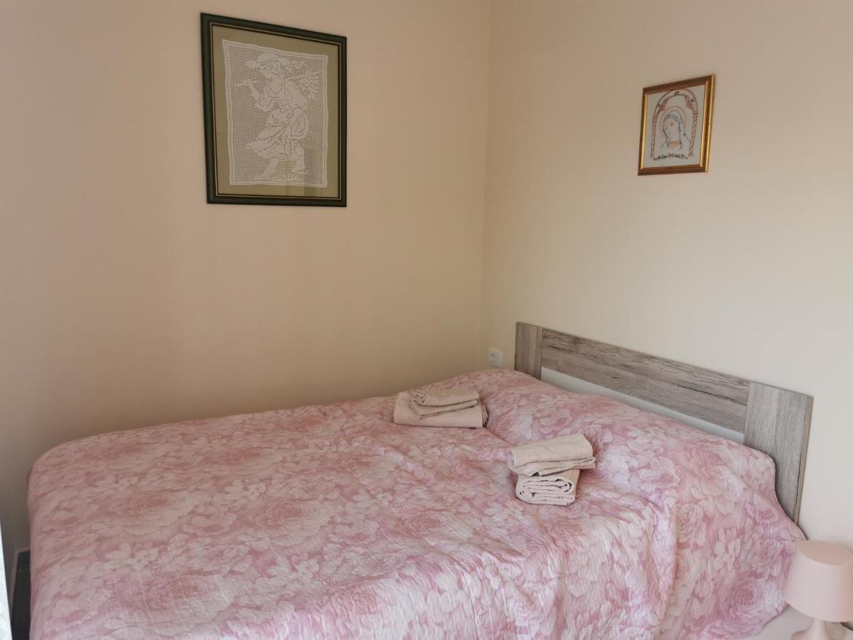 Romantic Apartment For Two On The Sea ザンブラティヤ エクステリア 写真